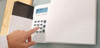 Security Masters supply and fit a range of security intruder alarms for home and business. Our domestic burglar alarms and commercial intruder alarms can be wired alarms or wireless alarms
